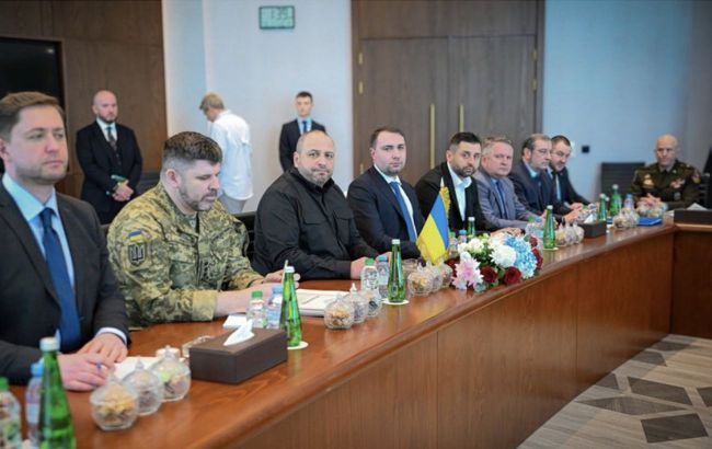 Переговоры Украины, США и РФ в Абу-Даби завершились