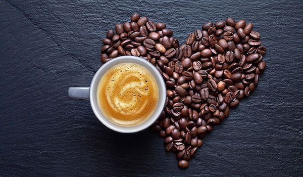 Кофе станет вредным: три ингредиента, которые категорически нельзя добавлять в напиток