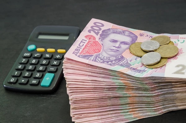 В Украине повысят минимальную зарплату: сколько будут платить