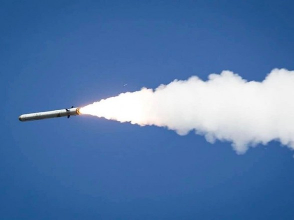 "Кинжалы", "Искандеры", "Калибры": сколько ракет Россия способна производить в месяц