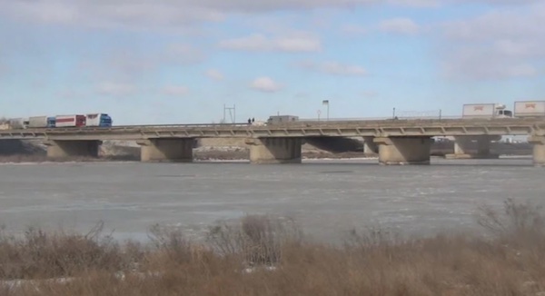 Удар по Чонгарскому мосту: россияне пытаются использовать другой путь, но есть нюанс