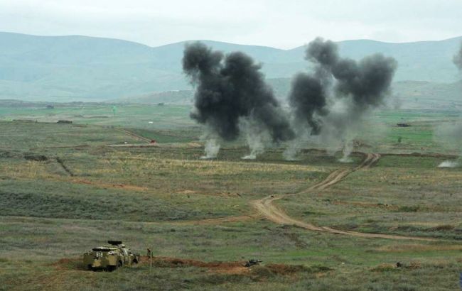 На границе Армении и Азербайджана произошло боевое столкновение: сообщают о жертвах