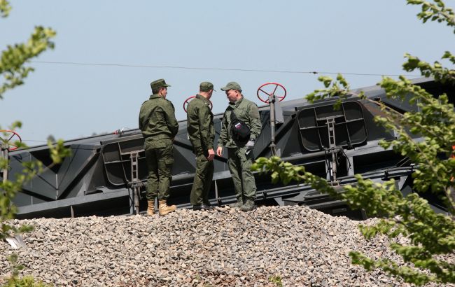В Крыму снова подорвали железную дорогу