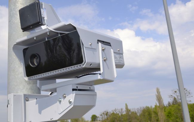 На дорогах Украины заработали новые камеры фиксации нарушений ПДД: адреса