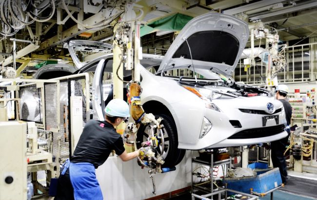 В Японии остановились все 14 автомобильных заводов компании Toyota: названа причина