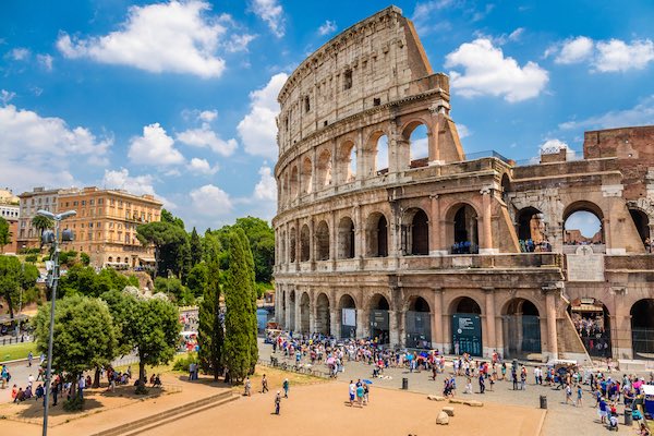 Величие Рима: Путеводитель по Загадочным Уголкам Вечного Города