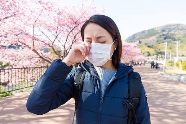 Как бороться с весенней аллергией на цветение: советы врача