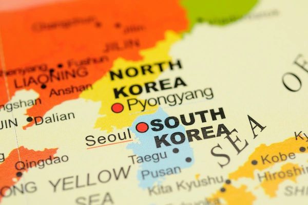 Десятки военных из КНДР пересекли границу с Южной Кореей: раздавались выстрелы