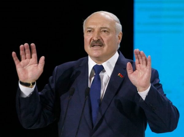 Лукашенко посоветовал белорусам привыкать к мыслям о другом президенте