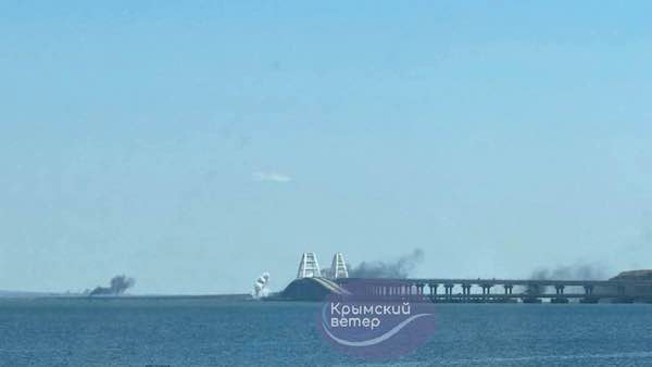 Оккупанты не восстановили оборонную линию возле Крымского моста