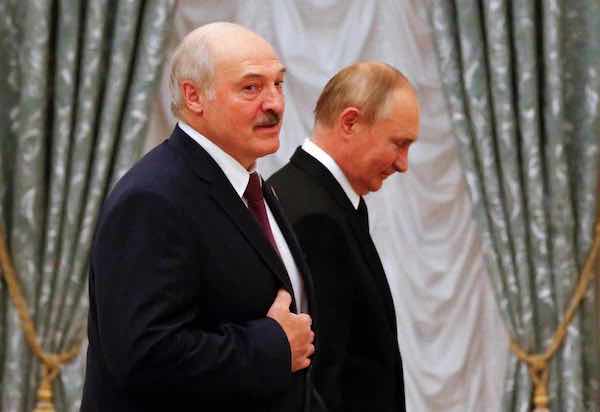 Путин хочет привлечь Беларусь к ядерным учениям России