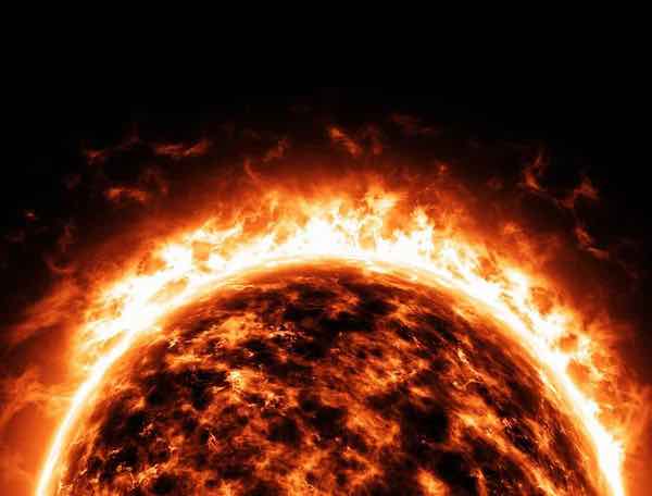 На Солнце произошла мощная вспышка: на Земле исчезла связь