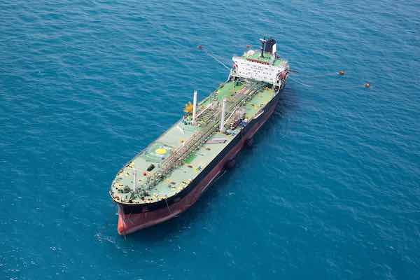 Индия прекратила принимать российскую нефть после санкций США против танкеров