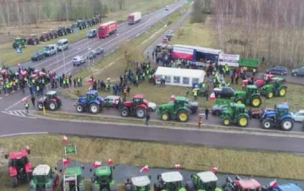 Польские фермеры прекращают блокаду границы с Россией