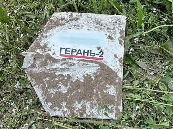 Обломки беспилотника упали на дом в Хмельницкой области после работы ПВО