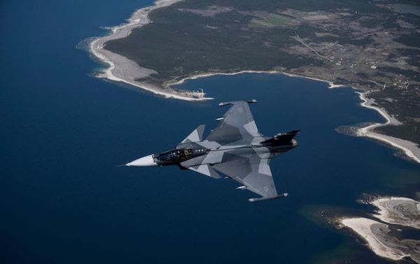 Самолеты Gripen и не только. Украина и Швеция обсудили предоставление потенциальной помощи