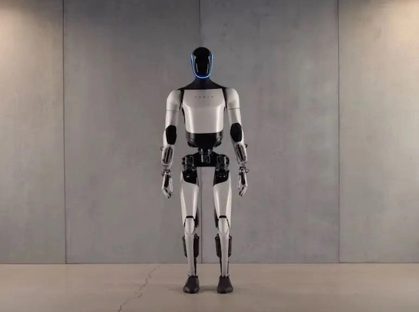 Tesla представила следующее поколение человекоподобного робота