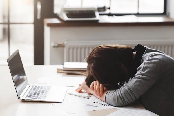8 вредных привычек, от которых вы чувствуете постоянную усталость