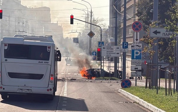 Массовая атака дронов: в центр Белгорода ввели военных