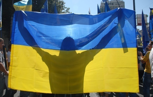 Опрос показал, сколько граждан перешли на украинский язык за год