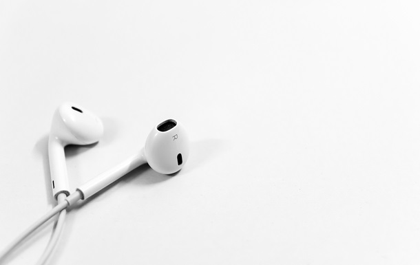 Наушники Apple станут заменой слухового аппарата