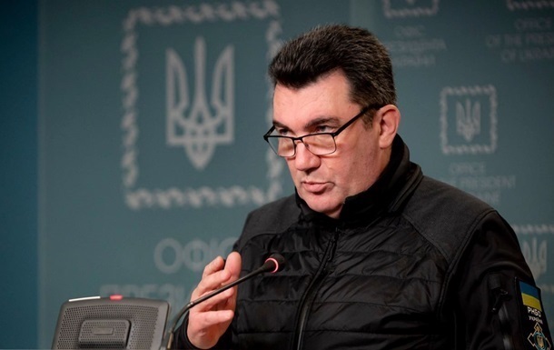 Украина получит F-16? Данилов заинтриговал видео с истребителями