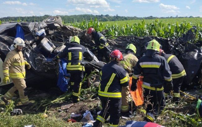 ДТП с 14 погибшими в Ровенском районе: названы основные версии