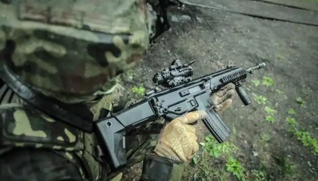 Польша заказала 70 тысяч винтовок: министр обороны объяснил зачем