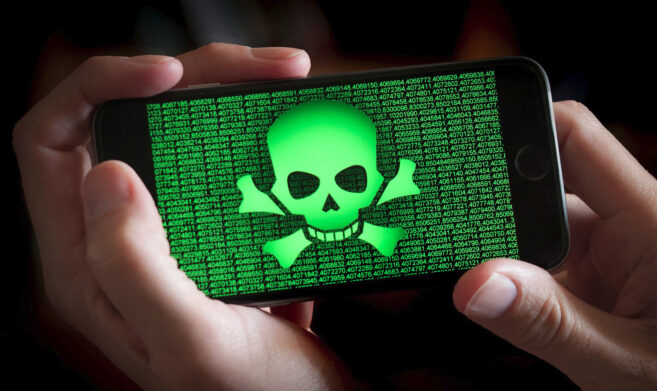 У смартфонах на Android поширюється новий небезпечний вірус: викраде всі ваші данні та гроші